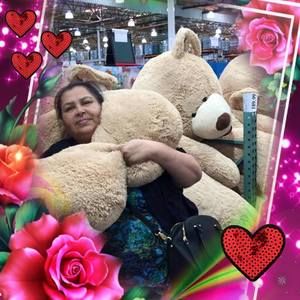 Meet your Posher, Nelly